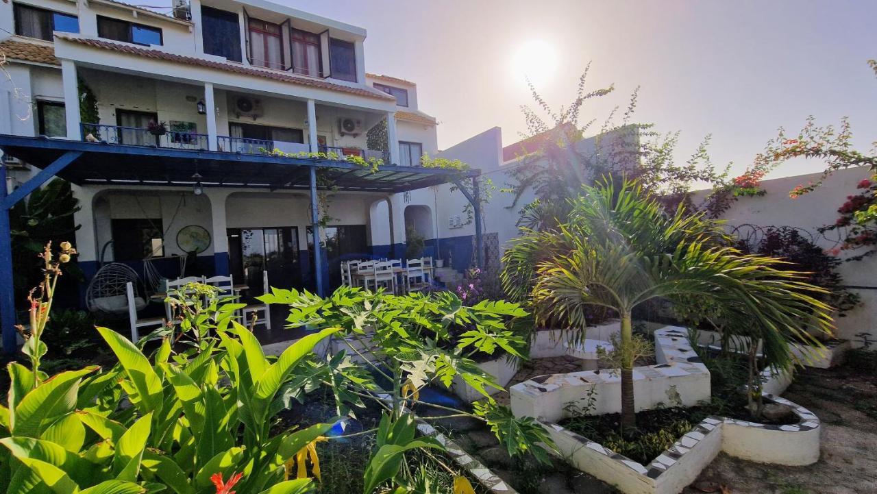 Kelly Guest House Прайя Экстерьер фото